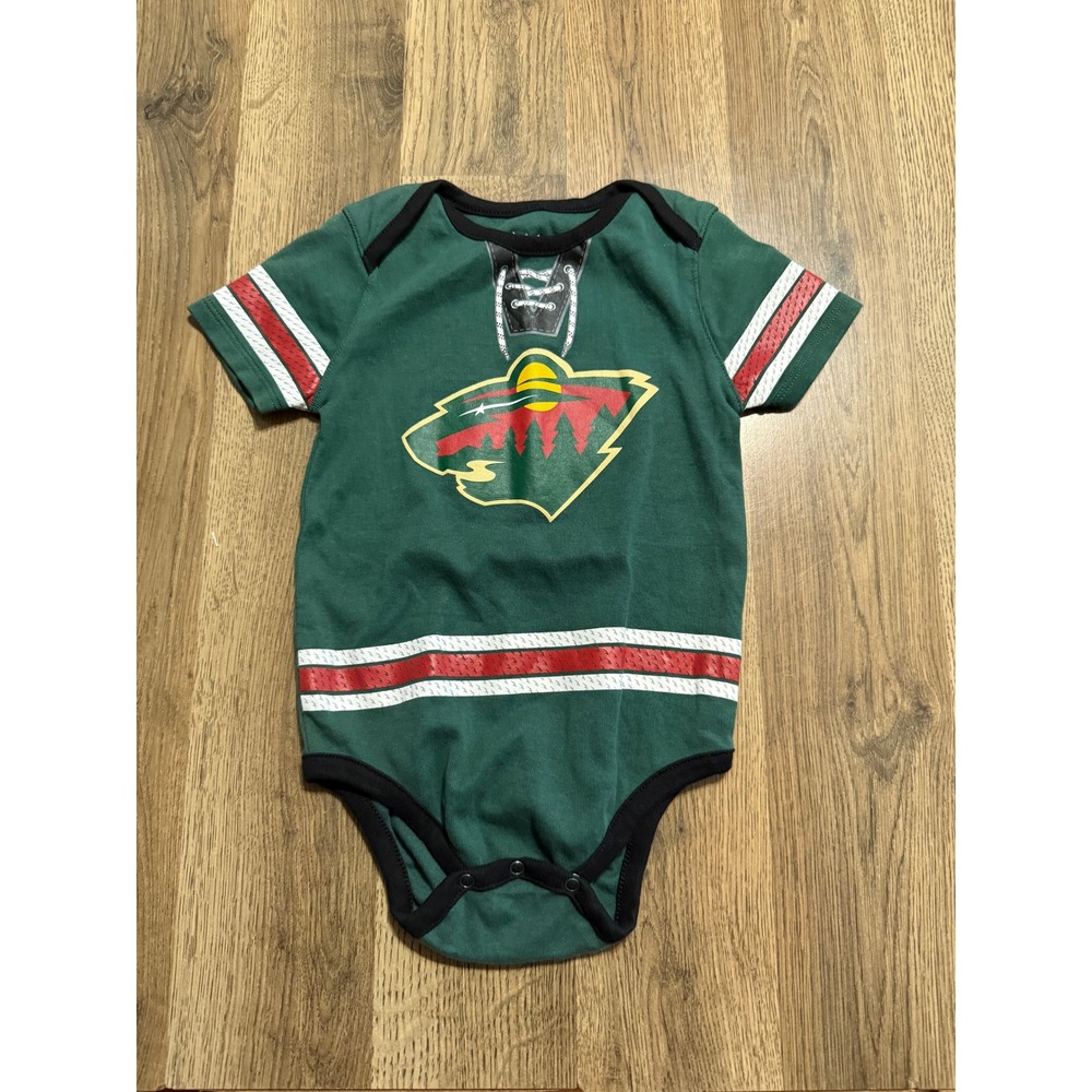 NHL Bodysuit Baby Size 24M Green Jersey Graphic Snap Closure Minnesota Wild